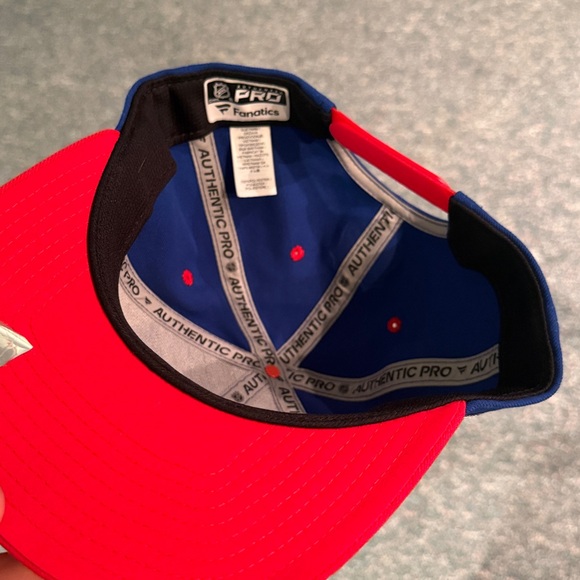 New York Rangers SnapBack Hat - Picture 4 of 5